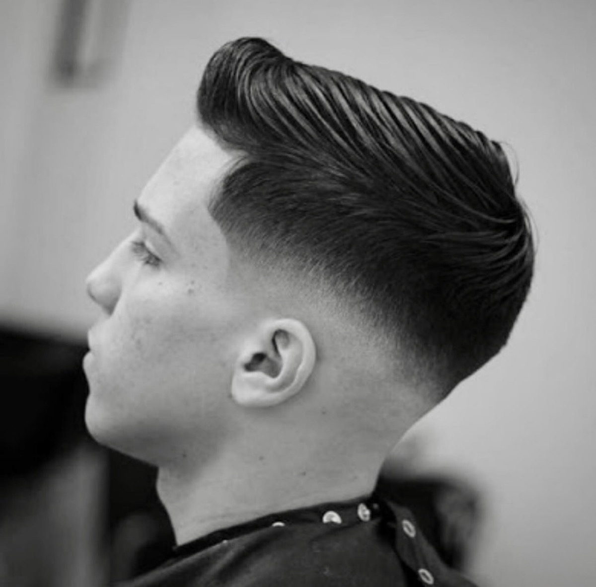 Klassischer Pompadour